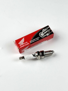 Свеча зажигания 4T Honda D8TC (Аналог DR8EA NGK) 165FMM, 172FMM (CB)