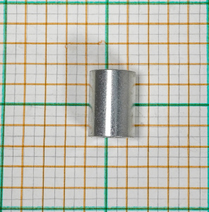 Втулка переднего колеса правая 15x22x31 Avantis FX250