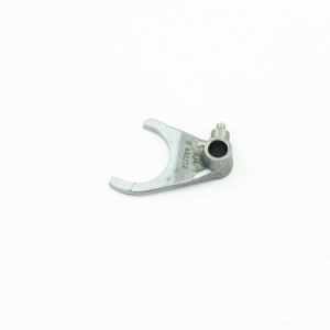 Вилка КПП левая ZS177MM