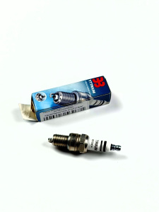 Свеча зажигания YTTRIUM WR7DC.  мотобуксировщик
