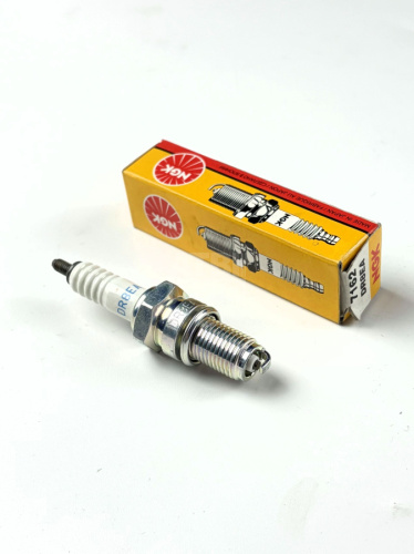Свеча зажигания 4T DR8EA NGK 165FMM, 172FMM (CB) Свеча зажигания 4T DR8EA NGK 165FMM, 172FMM (CB)