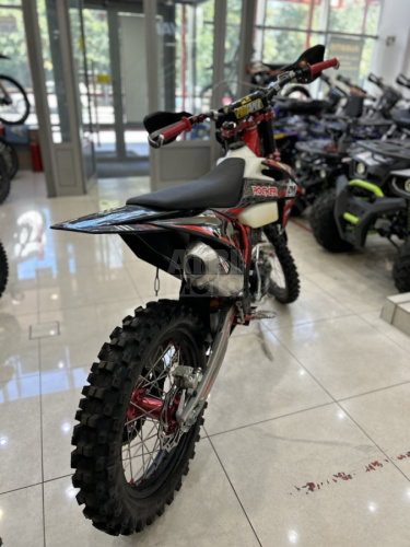 Мотоцикл ZM ROCKER S 8л (2024) Мотоцикл ZM ROCKER S 8л (2024)