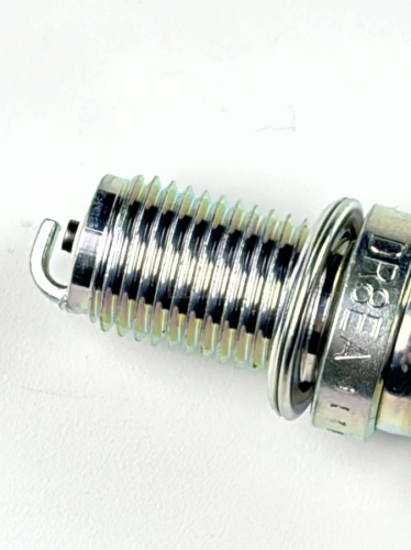Свеча зажигания 4T DR8EA NGK 165FMM, 172FMM (CB) Свеча зажигания 4T DR8EA NGK 165FMM, 172FMM (CB)