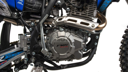 Мотоцикл Кросс PWR FZ250 (172FMM) (4V) (4-х клапанный) синий Мотоцикл Кросс PWR FZ250 (172FMM) (4V) (4-х клапанный) синий