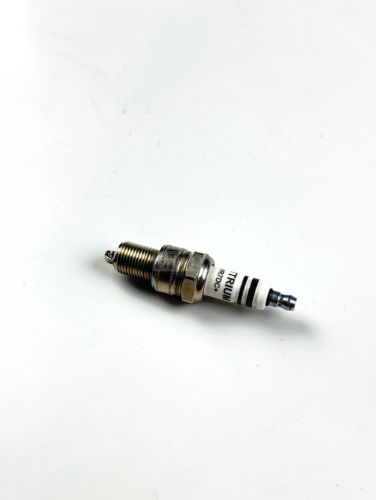 Свеча зажигания YTTRIUM WR7DC. мотобуксировщик Свеча зажигания YTTRIUM WR7DC. мотобуксировщик