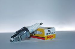 Свеча зажигания 4T BPR6HSA NGK Свеча зажигания 4T BPR6HSA NGK